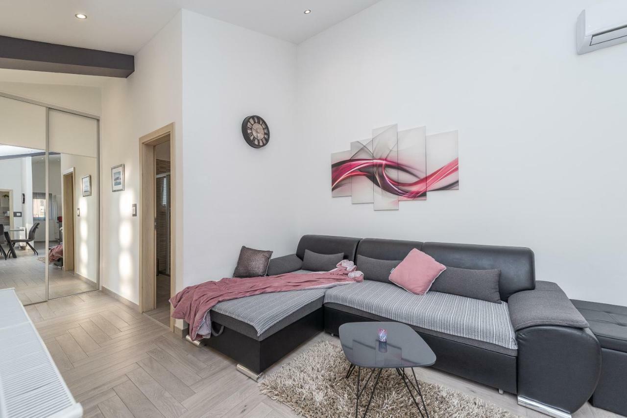 Apartments Luky Zadar Extérieur photo